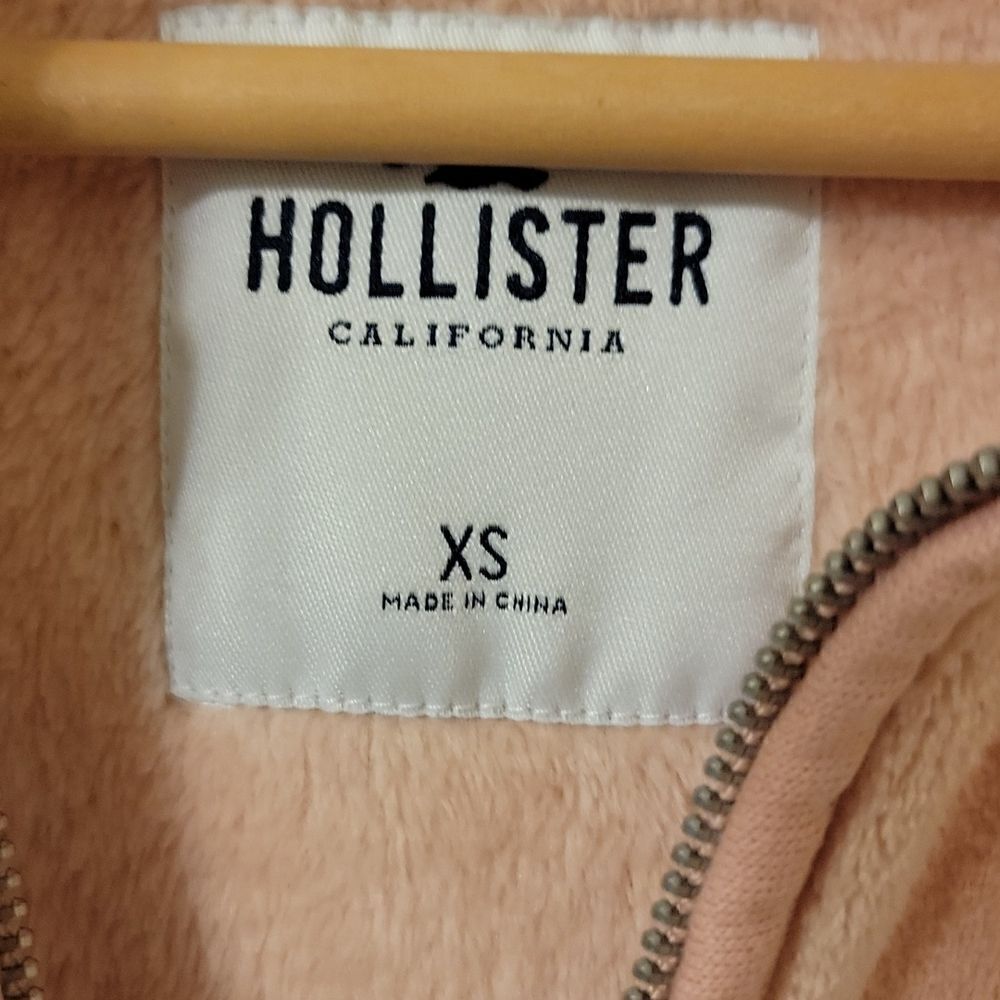 NWOT Hollister Cropped Faux Fur Teddy Half Zip Pullover Blush Pink - Picture 5 of 6